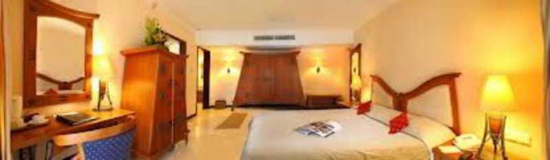 Satelit Hotel Surabaya Exterior foto